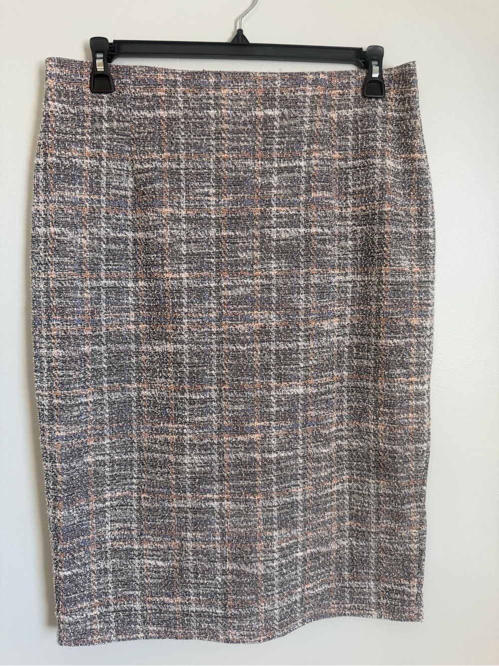 Belle Pogue Textured Plaid Pencil Stretch Skirt in Gray and Peach size 2XL